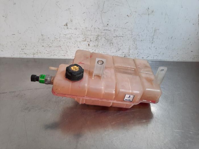Réservoir d&#039;expansion Iveco New Daily