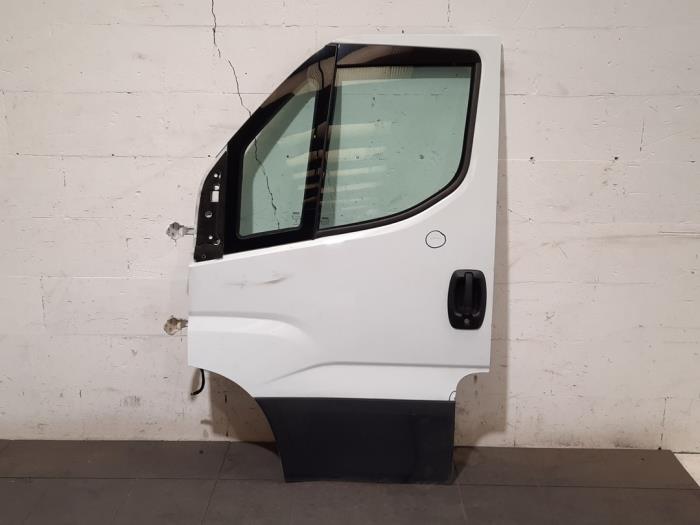 Portière 4portes avant gauche Iveco New Daily
