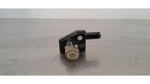 Gebruikte Lamp Landrover Defender II Prijs € 30,25 Inclusief btw aangeboden door Autohandel Didier