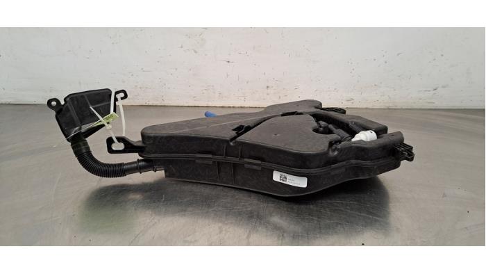 Réservoir lave-glace avant BMW M3
