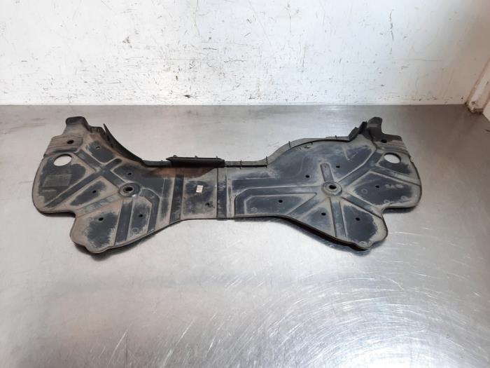 Pare-chocs plaque inférieure Peugeot Expert