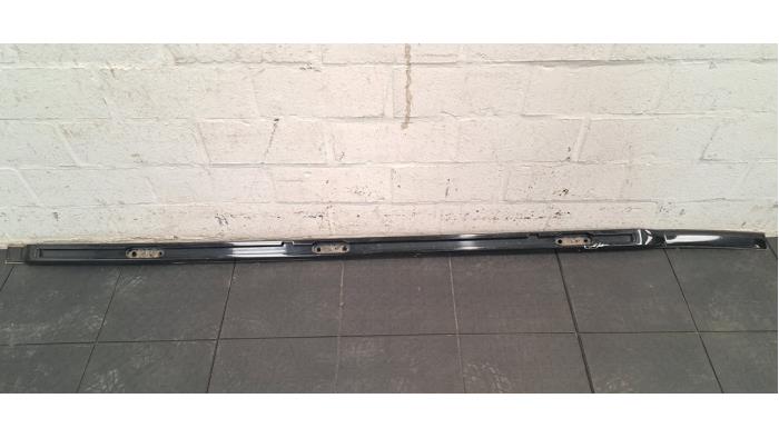 Rail de toit droit Landrover Defender
