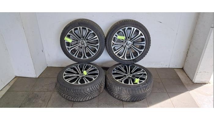 Kit jantes + pneus d&#039;hivers Toyota Corolla