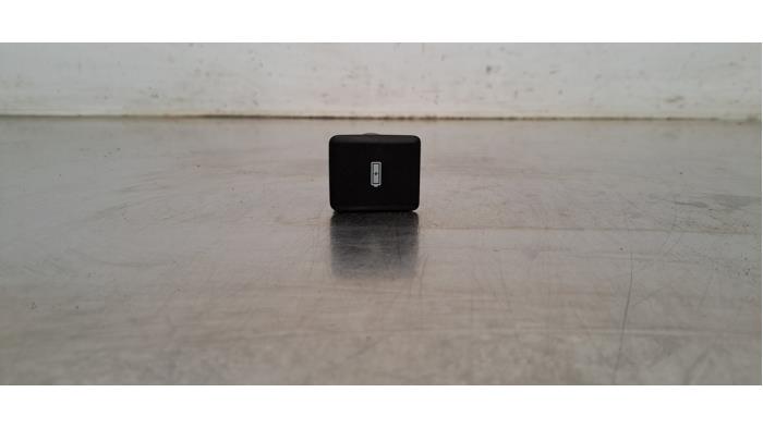 Prise USB Landrover Defender