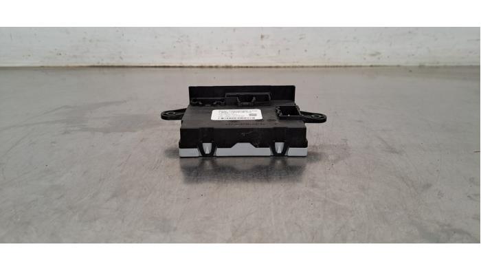 Module verrouillage central des portes Landrover Defender