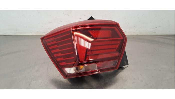 Feu arrière gauche Volkswagen Polo