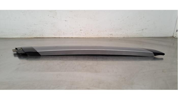 Protection montant A gauche Landrover Defender