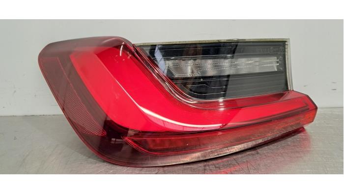 Feu arrière gauche BMW 3-Série