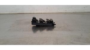 Gebruikte Combischakelaar ramen Landrover Defender II Prijs € 78,65 Inclusief btw aangeboden door Autohandel Didier