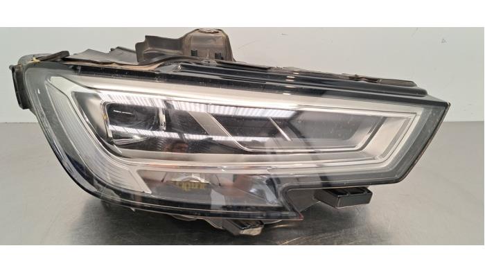 Phare droit Audi S3