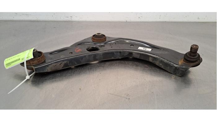 Bras de suspension avant droit Renault Kadjar