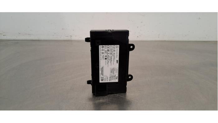 Chargeur sans fil Mercedes GLE