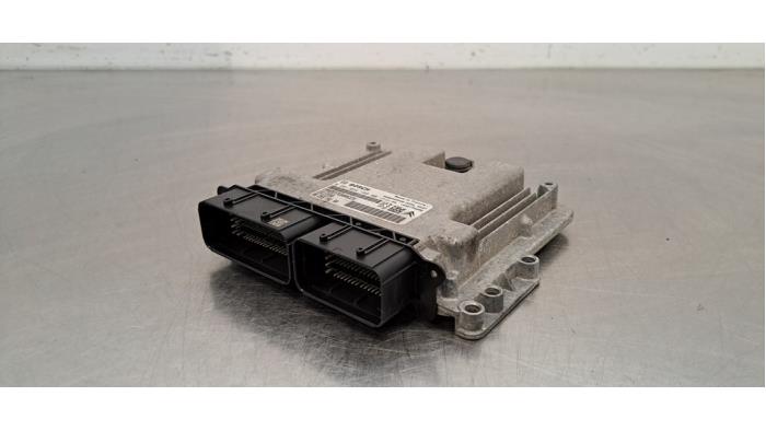 Ordinateur gestion moteur Toyota Pro-Ace