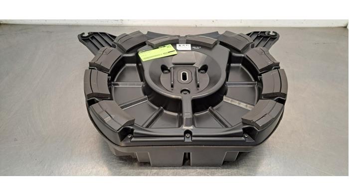 Caisson de graves Peugeot 308