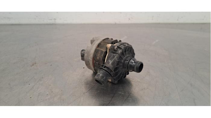 Pompe à eau supplémentaire Mercedes GLE