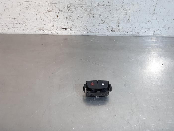 Commutateur éclairage d&#039;urgence Renault Trafic