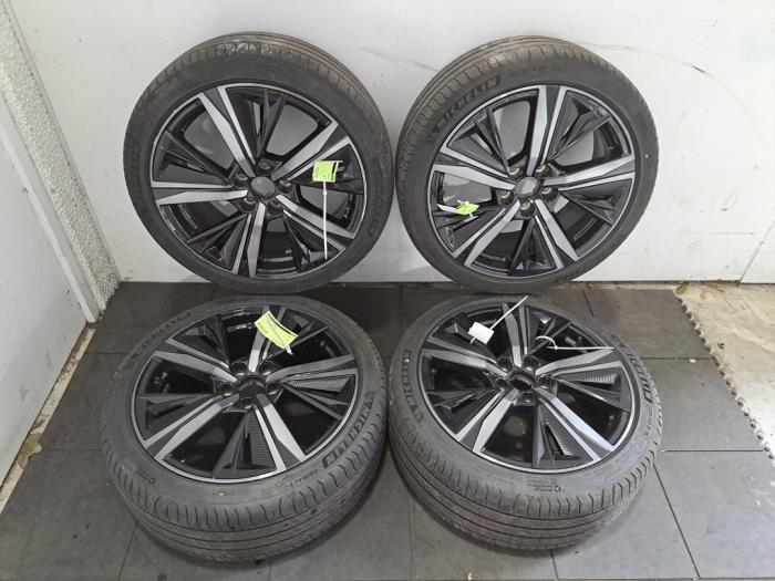 Kit jantes + pneumatiques Peugeot 308