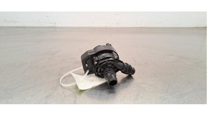 Pompe à eau supplémentaire Opel Astra