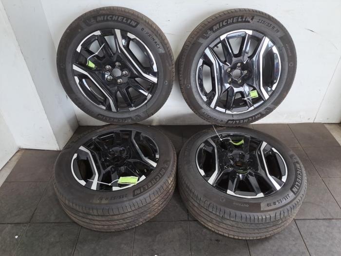 Kit jantes + pneumatiques Peugeot 5008