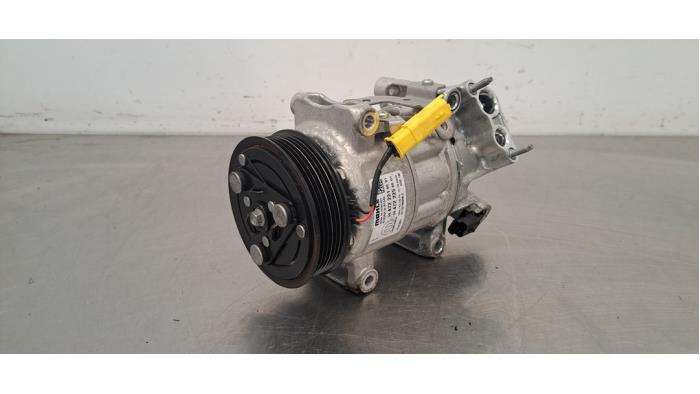 Pompe clim Peugeot 308