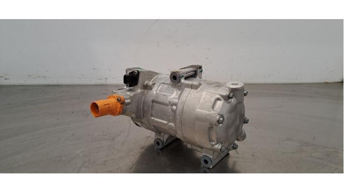 Pompe clim Peugeot 408