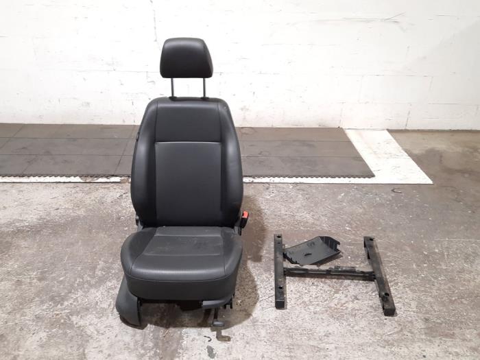 Siège droit Volkswagen Caddy