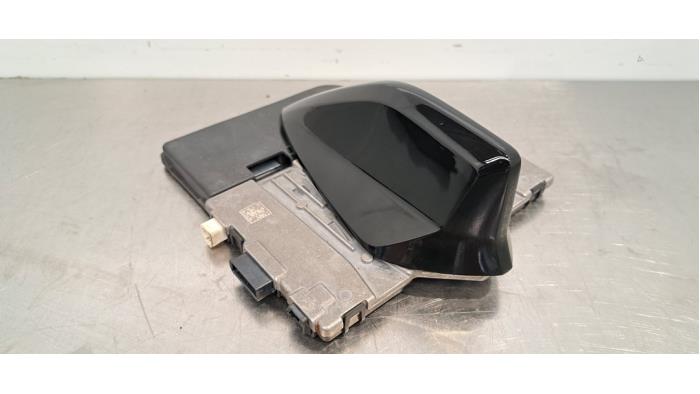 Antenne Peugeot 408