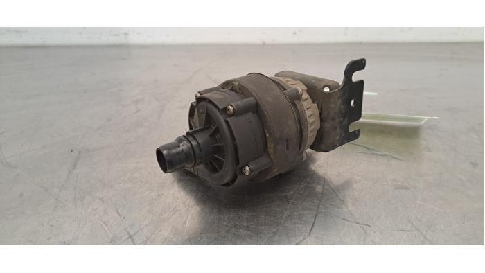 Pompe à eau supplémentaire Peugeot 408
