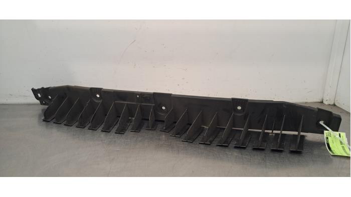 Support pare-chocs arrière centre Peugeot 408