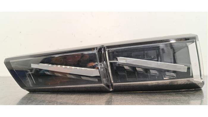 Feu arrière gauche Peugeot 408
