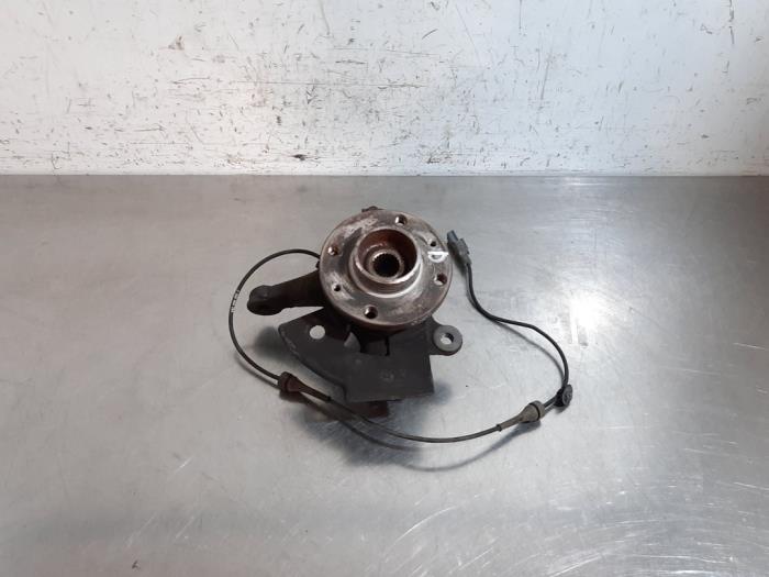 Joint avant droit Nissan Micra
