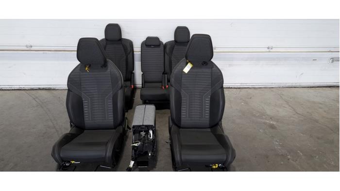 Kit revêtement (complet) Peugeot 5008
