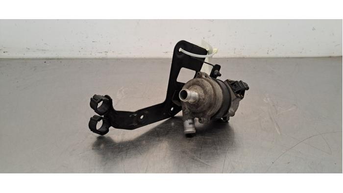 Pompe à eau supplémentaire Audi A4