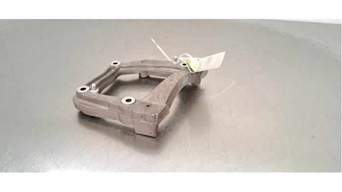 Support pompe clim Peugeot 208
