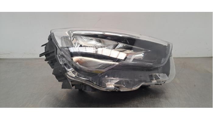 Phare droit Opel Combo