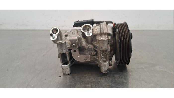 Pompe clim Peugeot Expert