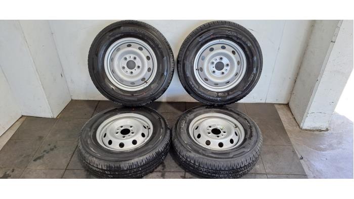 Kit jantes + pneumatiques Citroen Jumper