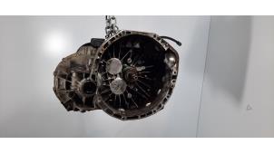 Gebruikte Versnellingsbak Renault Master III (MA/MB/MC/MD/MH/MF/MG/MH) 2.3 dCi 135 16V FWD Prijs € 1.996,50 Inclusief btw aangeboden door Autohandel Didier