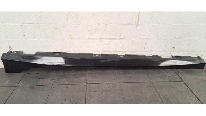 Marche-pied (list de couverture) gauche Audi A5