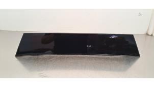 Gebruikte Display Multi Media regelunit Peugeot 5008 III (KA/KB/KC) 1.6 16V Plug-in Hybrid 195 Prijs € 1.331,00 Inclusief btw aangeboden door Autohandel Didier