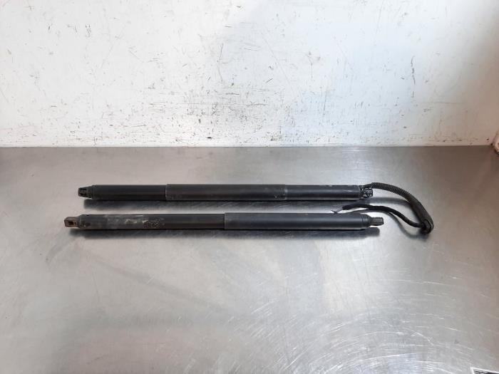 Kit amortisseur couvercle coffre Volkswagen Tiguan