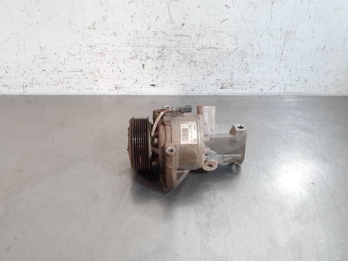 Pompe clim Dacia Sandero