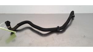 Gebruikte Koelwaterslang Jaguar E-Pace 2.0 D 180 16V AWD Prijs € 30,25 Inclusief btw aangeboden door Autohandel Didier