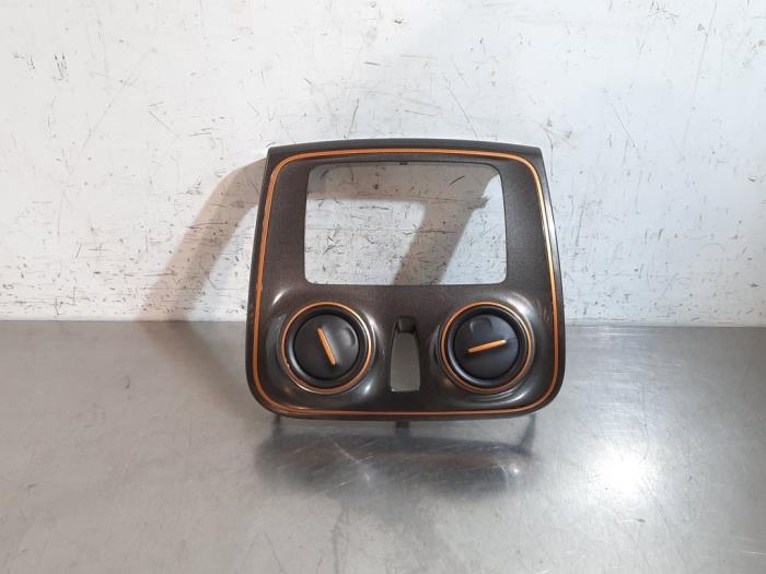 Grille aération tableau de bord