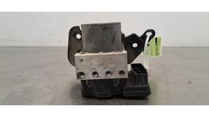 Gebruikte ABS Pomp Toyota Hilux V/VI 2.8 D4D-F 16V 4x4 Prijs € 459,80 Inclusief btw aangeboden door Autohandel Didier