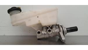 Gebruikte Hoofdremcilinder Toyota Hilux V/VI 2.8 D4D-F 16V 4x4 Prijs € 72,60 Inclusief btw aangeboden door Autohandel Didier