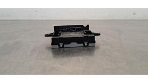 Gebruikte Centrale Deurvergrendelings Module Landrover Defender II 110 3.0 D300 MHEV Prijs € 127,05 Inclusief btw aangeboden door Autohandel Didier