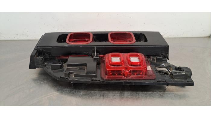 Luz trasera izquierda Landrover Defender