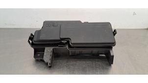 Gebruikte Zekeringkast Landrover Defender II 110 3.0 D300 MHEV Prijs € 36,30 Inclusief btw aangeboden door Autohandel Didier