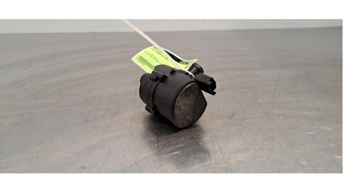 Pompe à eau supplémentaire Citroen Berlingo